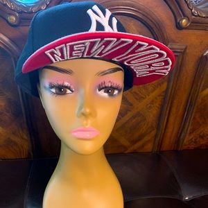 New York Yankee’s hat.